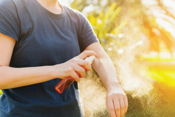 as 10 + | Repelentes em alta no Verão